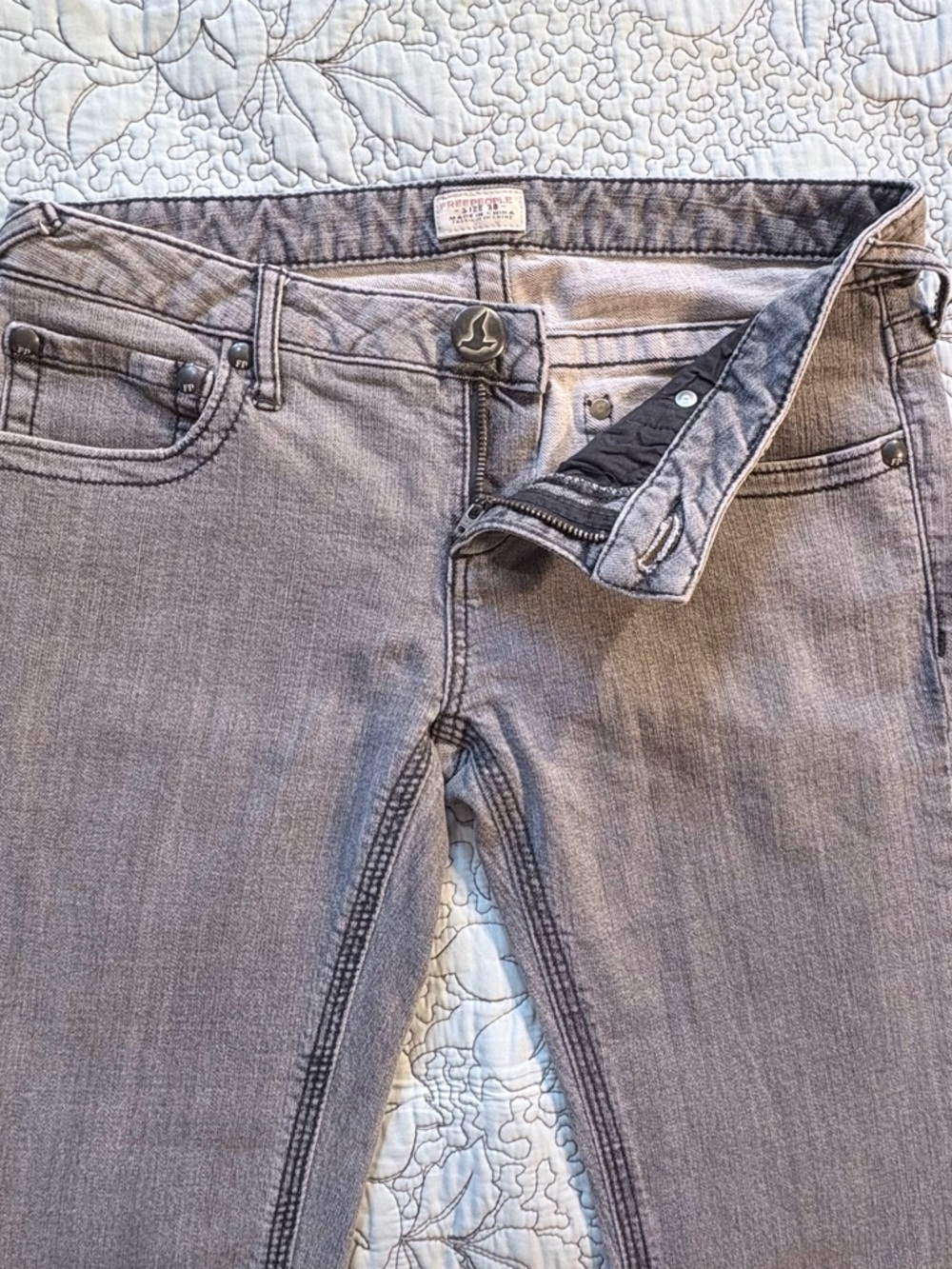Free People Low Rise Slim Straight Charcoal Wash Jeans Y2K Slim Fit Sz 28💛 - Picture 6 of 11